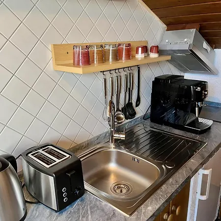Gemuetliches Dachgeschoss-apartment Mit Alpenblick アパート *