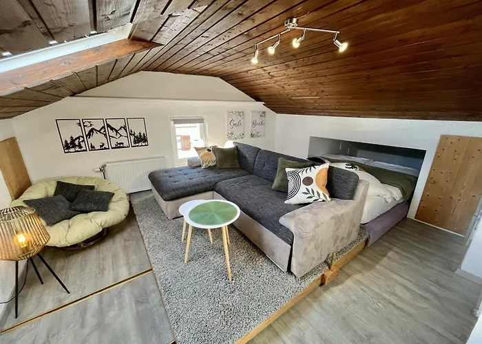 Gemuetliches Dachgeschoss-apartment Mit Alpenblick Lejlighed *