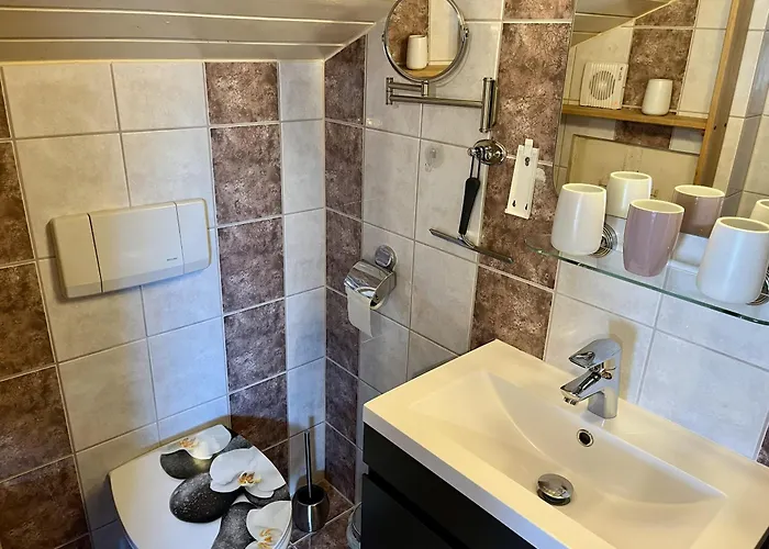 Gemuetliches Dachgeschoss-apartment Mit Alpenblick Lejlighed *